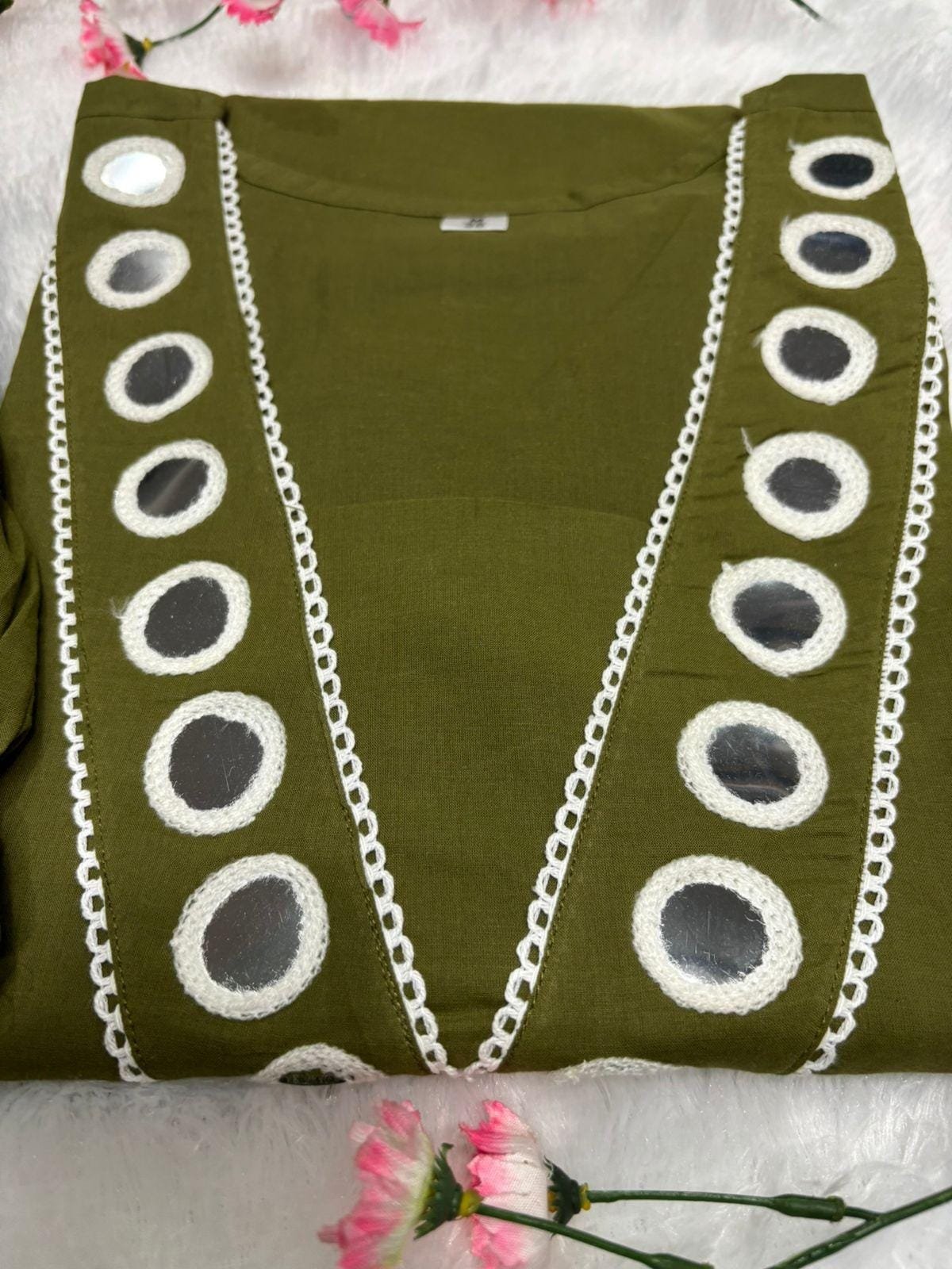 Green Cotton Kurti Pant Set with Mirror Embroidery